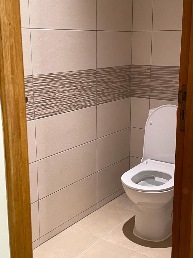 Bec Roz' Apartment Салази Екстериор снимка